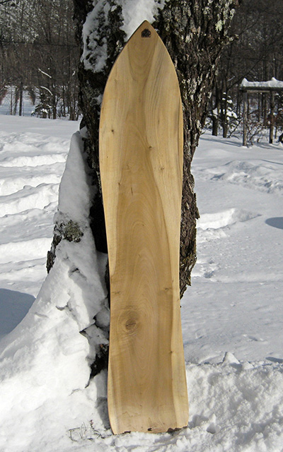 ホオ材の雪板