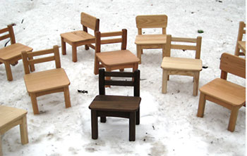 kids' chairs 093